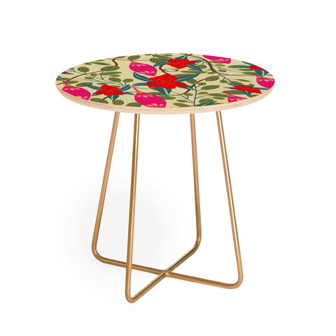 Viviana Gonzalez Retro kitsch 01 Round Side Table