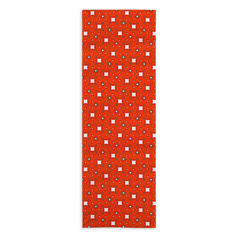 83 Oranges Red Poppies Pattern Yoga Towel
