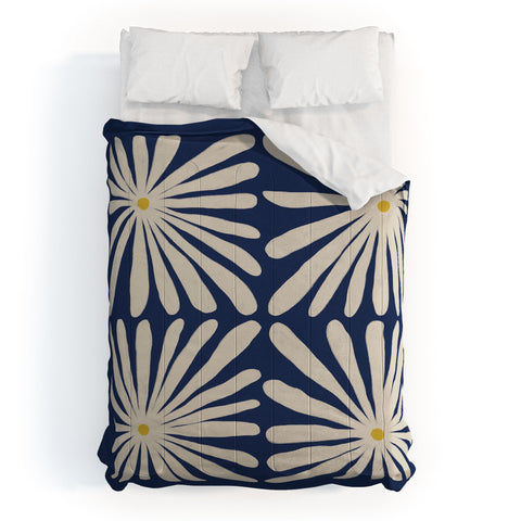 Alisa Galitsyna Lazy Daisies 1 Comforter