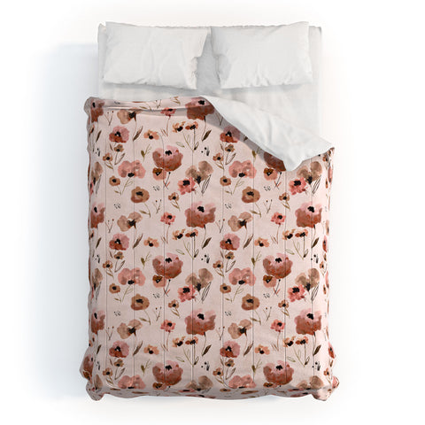 alison janssen Farmhouse floral pink Comforter