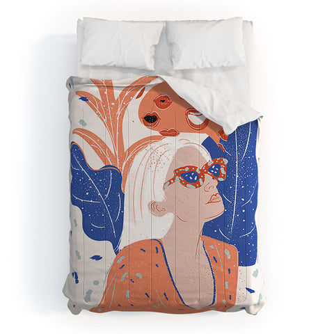 Alja Horvat Thinkin about kissin you Comforter