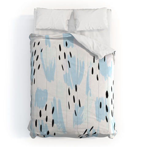 Allyson Johnson Lacey Bold Abstract Comforter