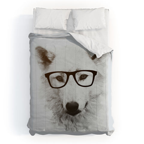 Allyson Johnson Smart Wolf Comforter