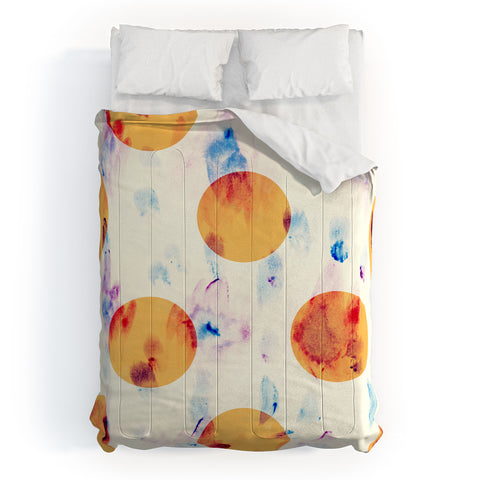 Allyson Johnson Yellow Dreamin Comforter