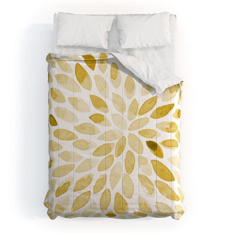 Angela Minca Yellow watercolor strokes Comforter