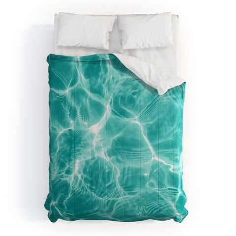 Anita's & Bella's Artwork Pool Dream 1 Comforter