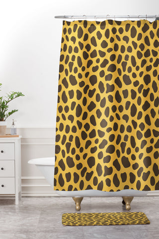Avenie Cheetah Animal Print Shower Curtain And Mat