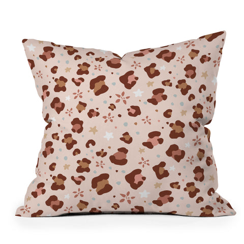 Avenie Cheetah Winter Collection VII Outdoor Throw Pillow