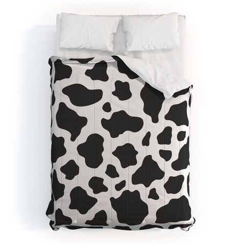 Avenie Cow Print Comforter