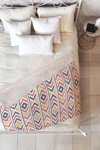 Avenie Horizontal Aztec Fleece Throw Blanket