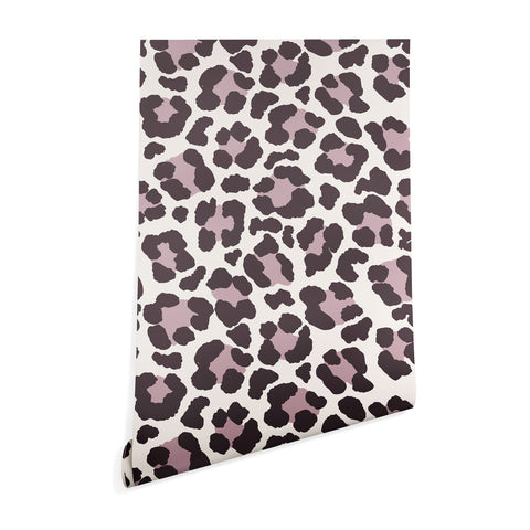 Avenie Leopard Print Light Wallpaper