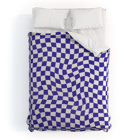 Avenie Medium Warped Checker Blue Comforter