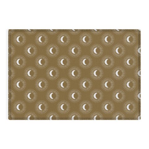 Avenie Nightglow Olive Green Outdoor Rug