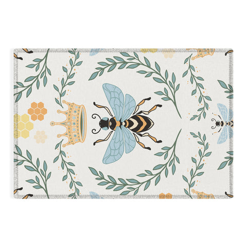 Avenie Queen Bee with Crown Outdoor Rug