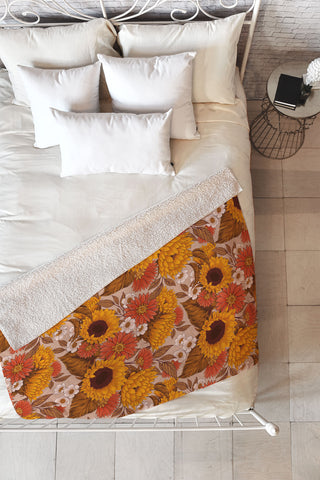 Avenie Sunflower Meadow Neutral Fleece Throw Blanket