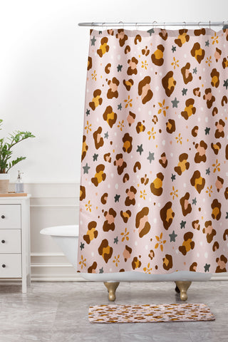 Avenie Wild Cheetah Collection IX Shower Curtain And Mat