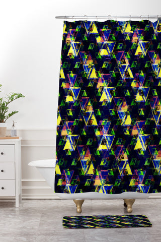 Bel Lefosse Design Triangle Shower Curtain And Mat