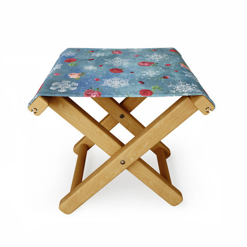 Belle13 Snow and Roses Folding Stool