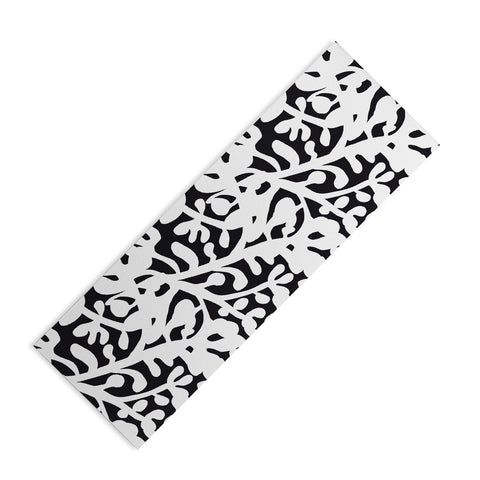 Camilla Foss Lush Rosehip Black White Yoga Mat
