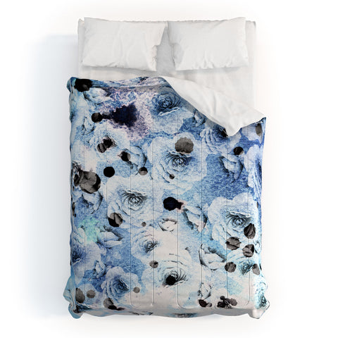CayenaBlanca Blue Roses Comforter