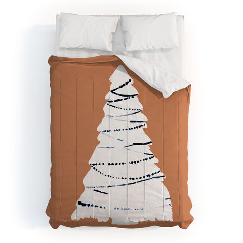 CayenaBlanca Cozy Christmas Tree Comforter