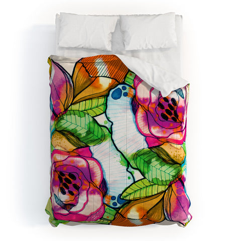 CayenaBlanca Fantasy Garden Comforter