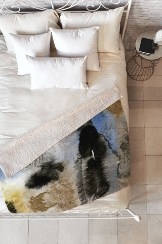 CayenaBlanca Gold Rocks Fleece Throw Blanket