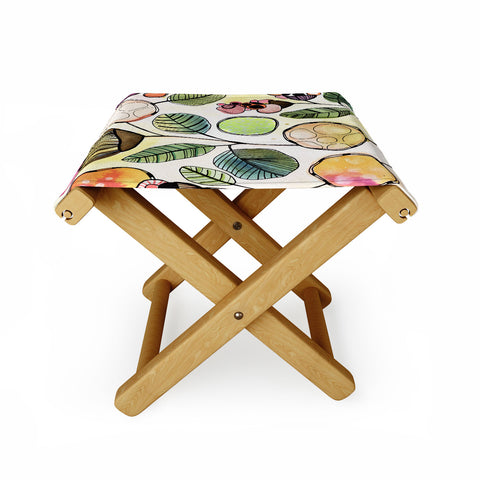 CayenaBlanca Magic Bubbles Folding Stool