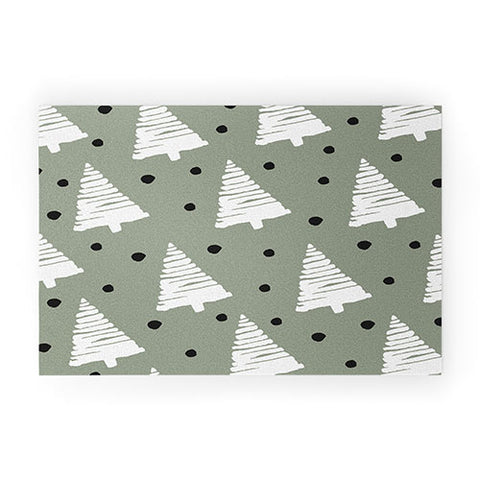 CayenaBlanca Magic Christmas Welcome Mat