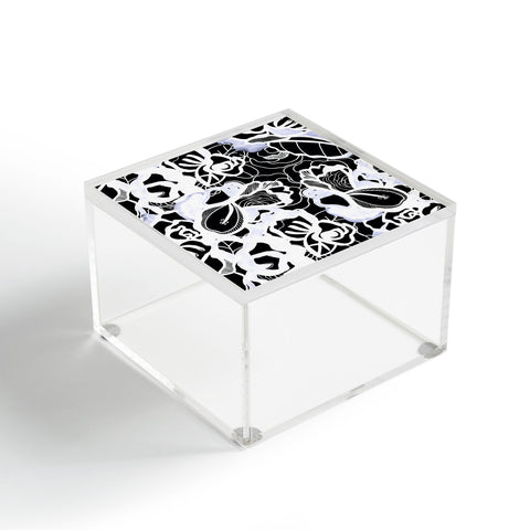 CayenaBlanca Winterland Acrylic Box
