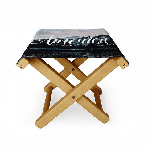 Chelsea Victoria American Beauty Folding Stool