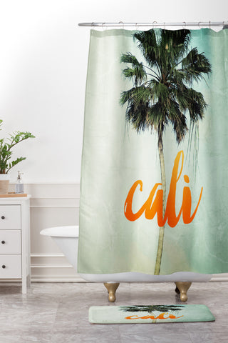 Chelsea Victoria California Hotel Shower Curtain And Mat