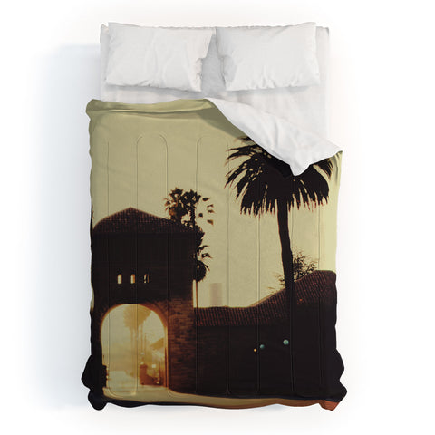 Chelsea Victoria Hotel California Comforter
