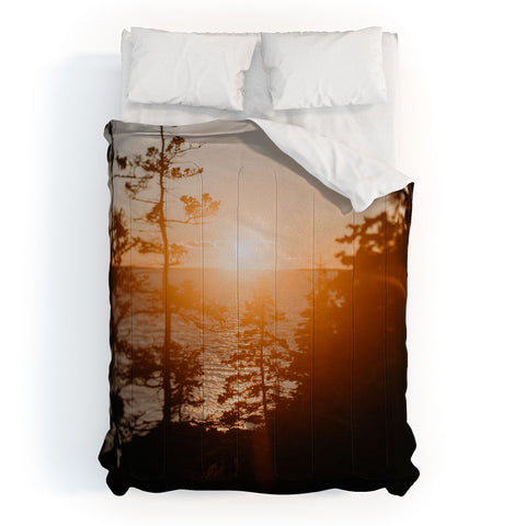 Chelsea Victoria Maine Sunsets Comforter