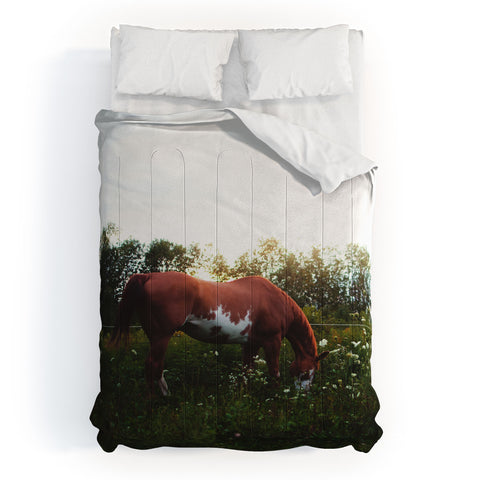 Chelsea Victoria Moon in The Meadow Comforter