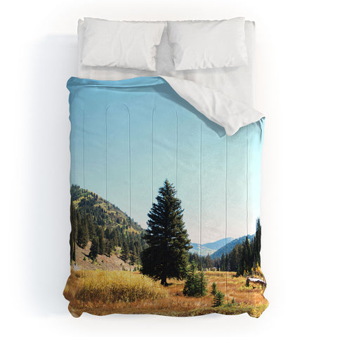 Chelsea Victoria Mountain Tail Comforter