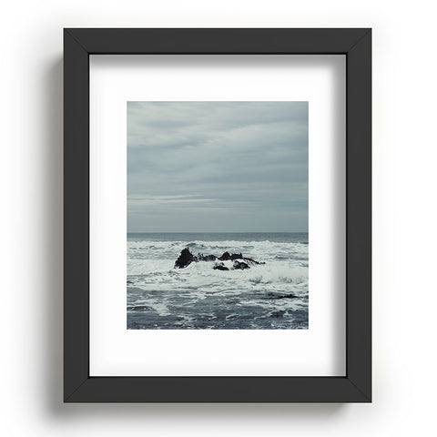 Chelsea Victoria Ocean Rock Crash Recessed Framing Rectangle