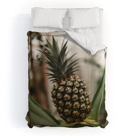 Chelsea Victoria Pick A Pineapple Comforter