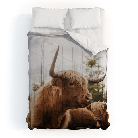 Chelsea Victoria Statuesque Highland Cow Comforter