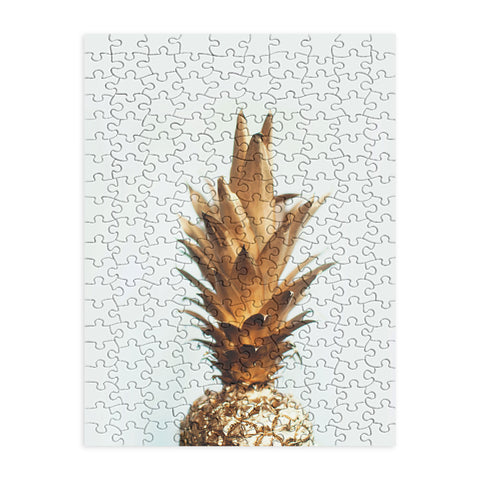 Chelsea Victoria The Gold Pineapple Puzzle