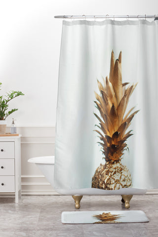 Chelsea Victoria The Gold Pineapple Shower Curtain And Mat