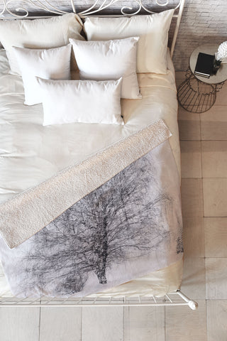 Chelsea Victoria The Willow and The Snow Fleece Throw Blanket