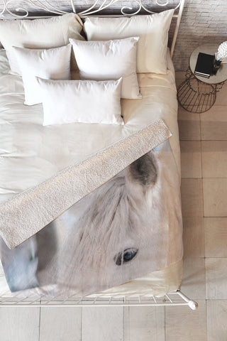 Chelsea Victoria White Knight Fleece Throw Blanket