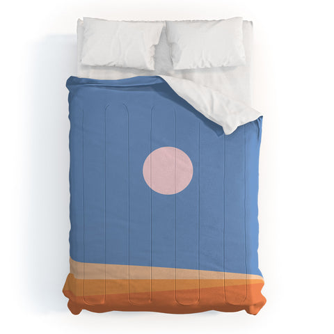 Colour Poems Minimal Horizon IV Comforter