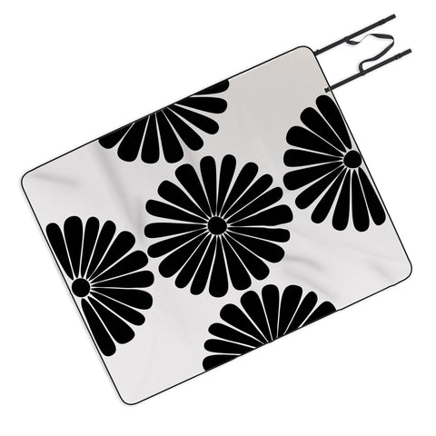 Colour Poems Retro Daisy I Outdoor Blanket