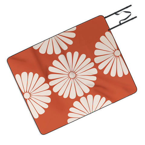 Colour Poems Retro Daisy XV Picnic Blanket