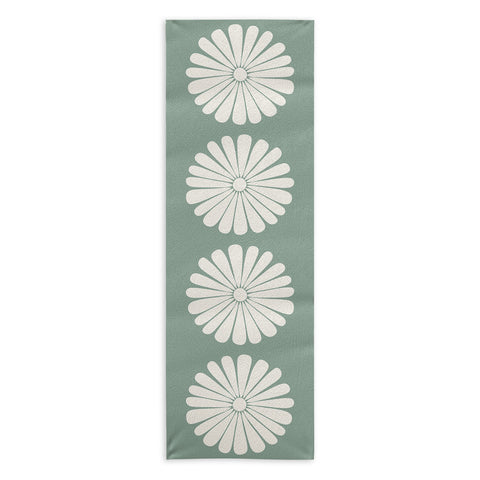 Colour Poems Retro Daisy XX Yoga Towel