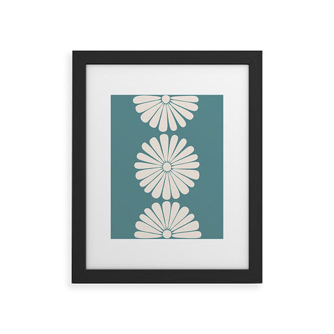Colour Poems Retro Daisy XXIII Framed Art Print