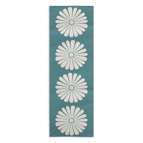 Colour Poems Retro Daisy XXIII Yoga Towel