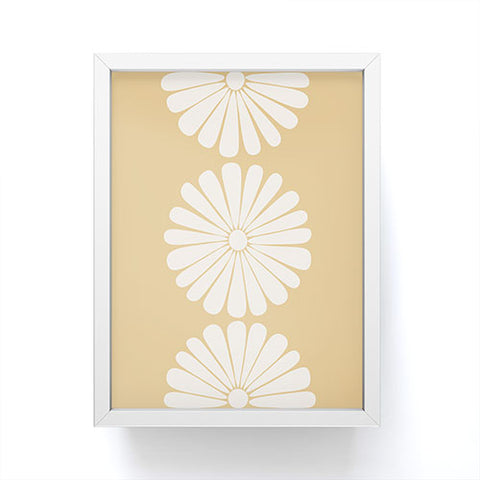 Colour Poems Retro Daisy XXIV Framed Mini Art Print